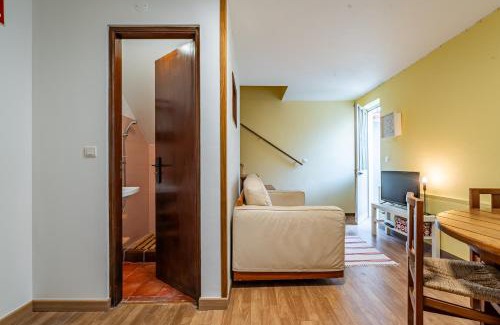 Vila Praia de Ancora Apartamento | Casa Típica com Alma e Mar