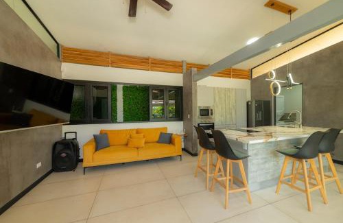 Manzanillo Casa | Casa Tatala - 2bdr home with pool near Santa Teresa beach