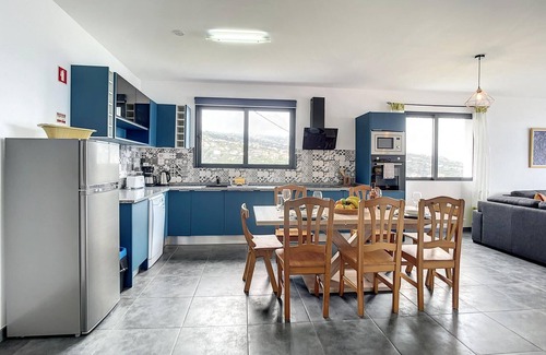 Estreito da Calheta Apartamento | Casa Teixeira by Atlantic Holiday