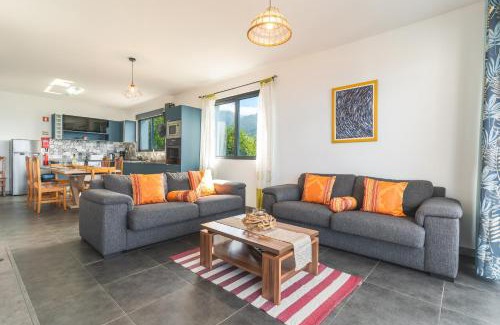 Estreito da Calheta Apartamento | Casa Teixeira by Atlantic Holiday
