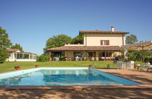 Misano Monte Cama Y Desayuno | Casa Tentoni - Guest House