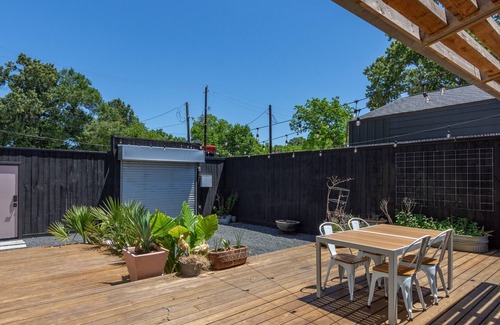 Garden Oaks Casa | Casa Tequilana Art Nouveau Bungalow - With private courtyard!
