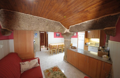 Ponteceso Casa | Casa Teresa Estupenda casa en plena Costa da Morte. Ideal para familias con hijo