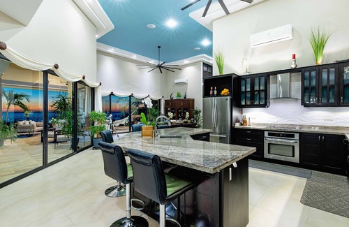 Coco Casa | Solar Hot tub, Walk to Beach, Daily Housekeeping Included