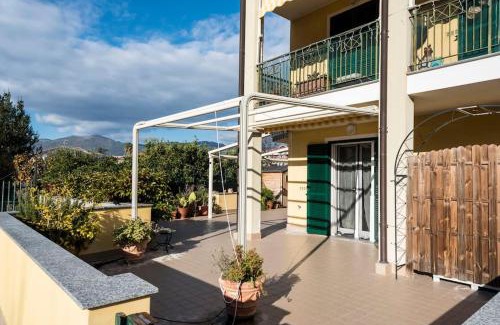 Albenga Apartamento | Casa Tiziana con Piscina privata e parcheggio riservato