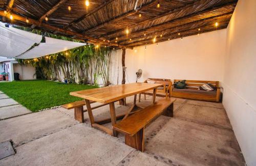 Granjas del Marqués Casa | Casa Tobala