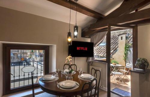 Macerata Apartamento | Casa Tosca con balcone vicino parcheggio