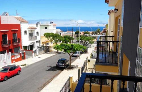 Buenavista del Norte Casa | Casa Totalmente Renovada en Zona muy Tranquila! Vistas al Mar y Montaña