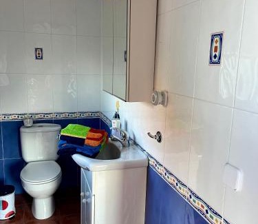 Sayalonga Casa | Casa Tranquila Apartment mit atemberaubendem Meerblick Balkon Incl Badezimmer