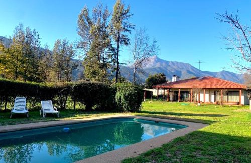 Olmue Casa | Casa tranquila y central con piscina en Olmué