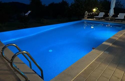 Loule Villa | Casa Tranquility with beautiful pool and Jacuzzi!