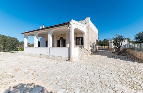 Ostuni Chalet De Esquí | Casa Tranquillo 1876 by Wonderful Italy