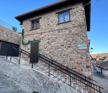 Lumbreras Casa | Casa turística 'Los chaleco' en Lumbreras con terraza privada.