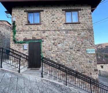Lumbreras Casa | Casa turística 'Los chaleco' en Lumbreras con terraza privada.