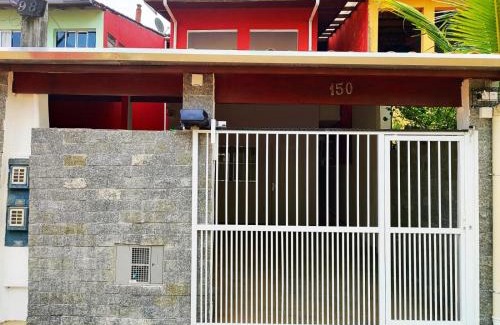 Maranduba Casa | Casa Ubatubana II, em Praia do Sapê - Ar condicionado, cozinha completa e Wi-Fi