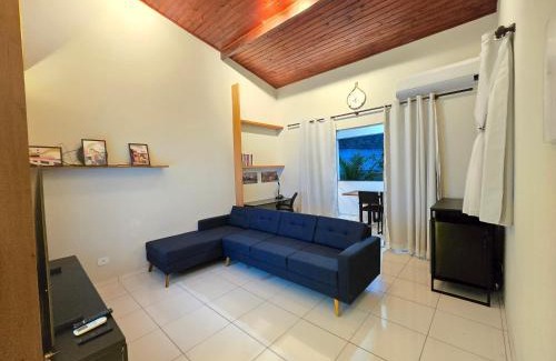 Maranduba Casa | Casa Ubatubana II, em Praia do Sapê - Ar condicionado, cozinha completa e Wi-Fi