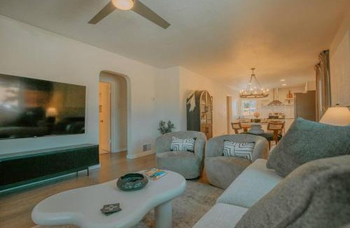 Albuquerque Casa | Casa Urbana-2BD-2BTH-Hot Tub-Pet Friendly-No Pet Fees!