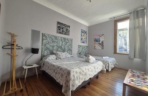 Cerro Alegre Cama Y Desayuno | Casa Urriola B&B