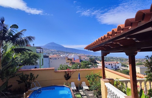 La Vera Casa | fabulosa casa"VISTAS AL TEIDE"mar, piscina privada,parking gratis intalaciones