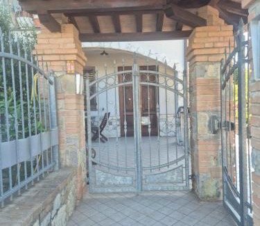 Passignano sul Trasimeno Casa | Casa vacanze - I due ulivi- passignano sul Trasimeno