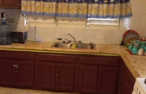Neiba Casa | Casa Vacacion Neyba a 5 minutos de Rio Las Marias
