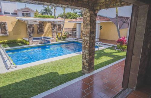 Lomas de Cocoyoc Casa | Casa Vacacional, Lomas Cocoyoc