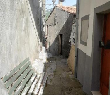 Aieta Casa | Casa- Vacanza Giro' - C2A6PEU3OW