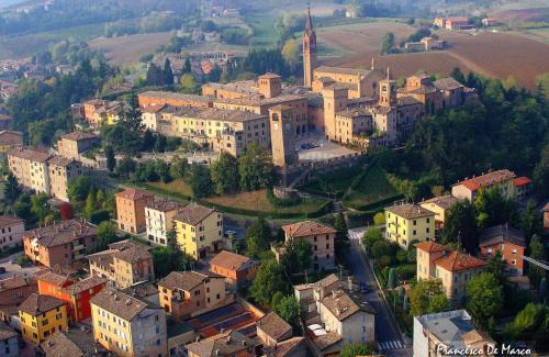 Castelvetro di Modena Apartamento | casa vacanze asia