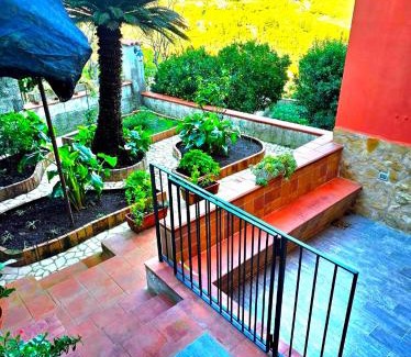 Dragonea Apartamento | Casa Vacanze "L'Oasi" Amalfi Coast