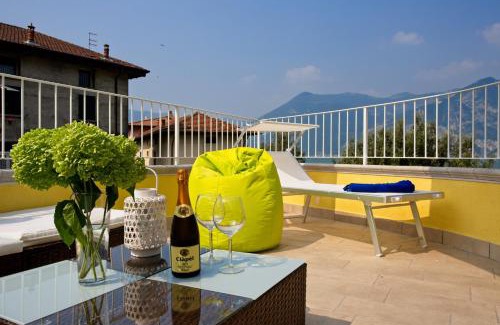 Marone Casa | CASA VACANZE MARCONI 22