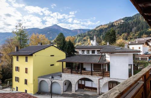 Sutrio Casa | CASA VACANZE RANUNCOLO 5
