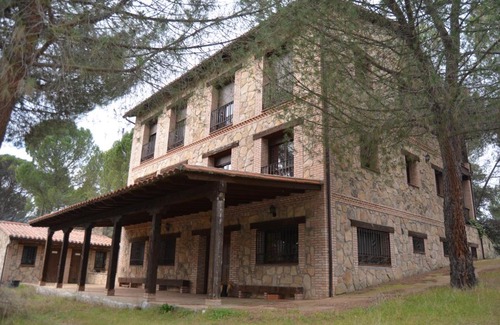 El Tiemblo Casa | Casa Valdesanmartin - Country House, 10500sqm, Pool, Paddel & Bbq