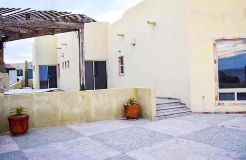 Laguna Shores Casa | Casa Valencia