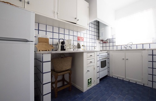 Burgau Apartamento | Casa Valeria is located directly by the sea - 1st floor