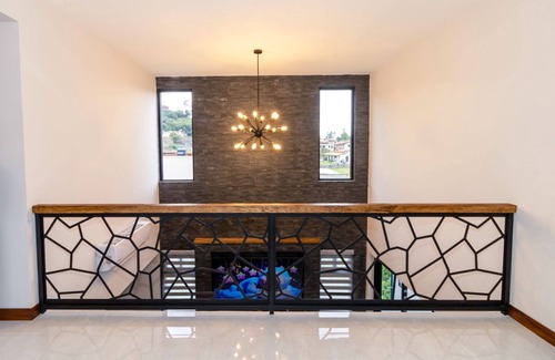 Mascota Casa | Casa Valeria