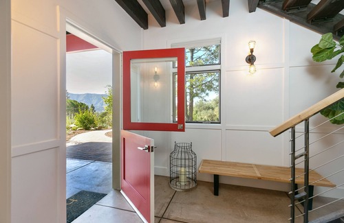 Ojai Casa | Casa Verde Estate | Stunning Mountain Views | 2 acres 3300 sq feet| Walk to Town