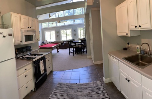 Covington Casa | Casa Verde ~ Peaceful Country Setting, 1 mile from downtown Covington