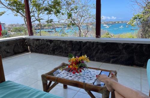 Puerto Baquerizo Moreno Casa | Casa Verde Vacation Garden Home
