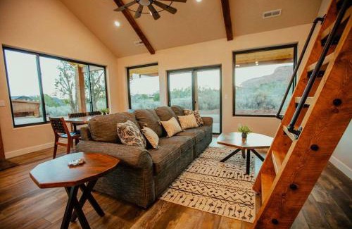 Kanab Casa | Casa Vermillion Modern Kanab Family Cabin Red Rock Views Near Zion