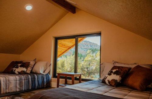 Kanab Casa | Casa Vermillion Modern Kanab Family Cabin Red Rock Views Near Zion