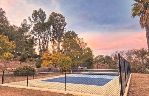 Fallbrook Casa | Casa Via Zara - Sweeping Mountain Views with Pool