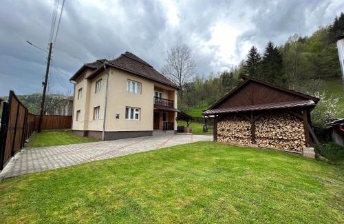 Vidra Casa | Casa Vidra