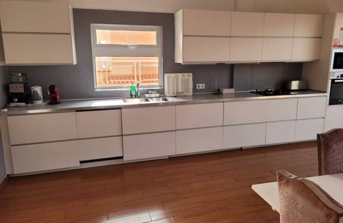 Buzanada Villa | Mega Villa 430m2 | PISCINA CLIMATIZADA | WiFi | 5 habitaciones | Impresionantes vistas al mar / volcán |