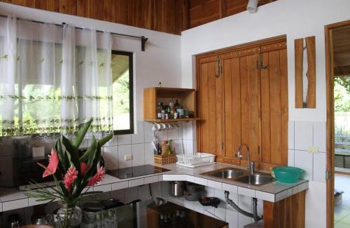 Bijagua Casa | Casa Villa Jade - 10km de Río Celeste