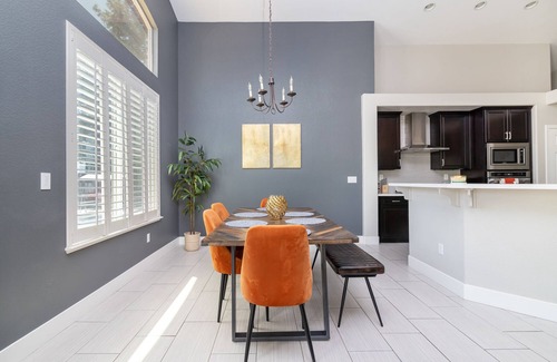 Elk Grove Casa | Casa Villa Nueva - Comfortable, Spacious & Refreshing