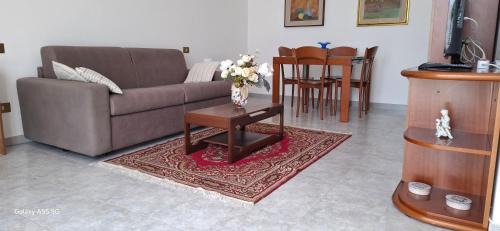 Cava Manara Casa | Casa Vittoria