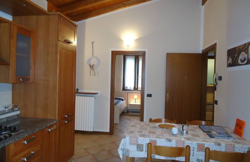 Idro Apartamento | Casa Vittoria tipo V1, hasta 5 personas, jardín, a solo 200 m del lago / playa