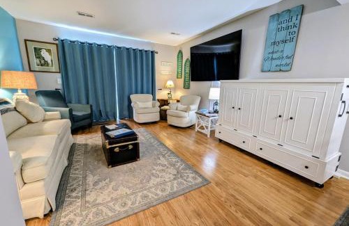 Oceanmarsh Subdivision Casa | Casa Wanderlust at Harbor Island K204