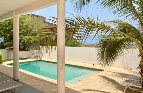 Toubab Dialao Cama Y Desayuno | Casa Yoss