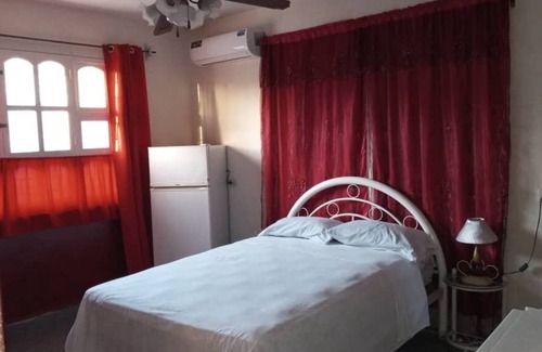 Holguin Casa | Casa Yunia - Aricochea